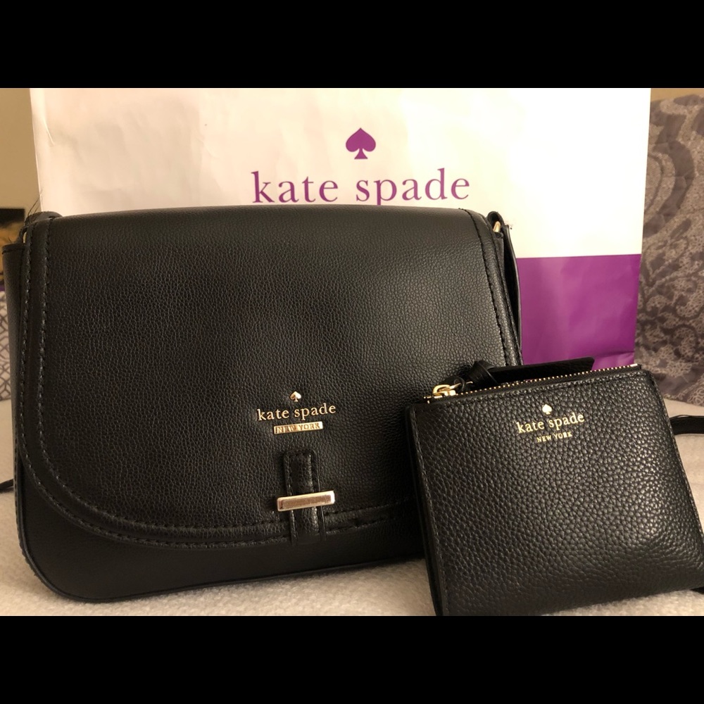 Kate spade ♠️ cross body and wallet! 💕